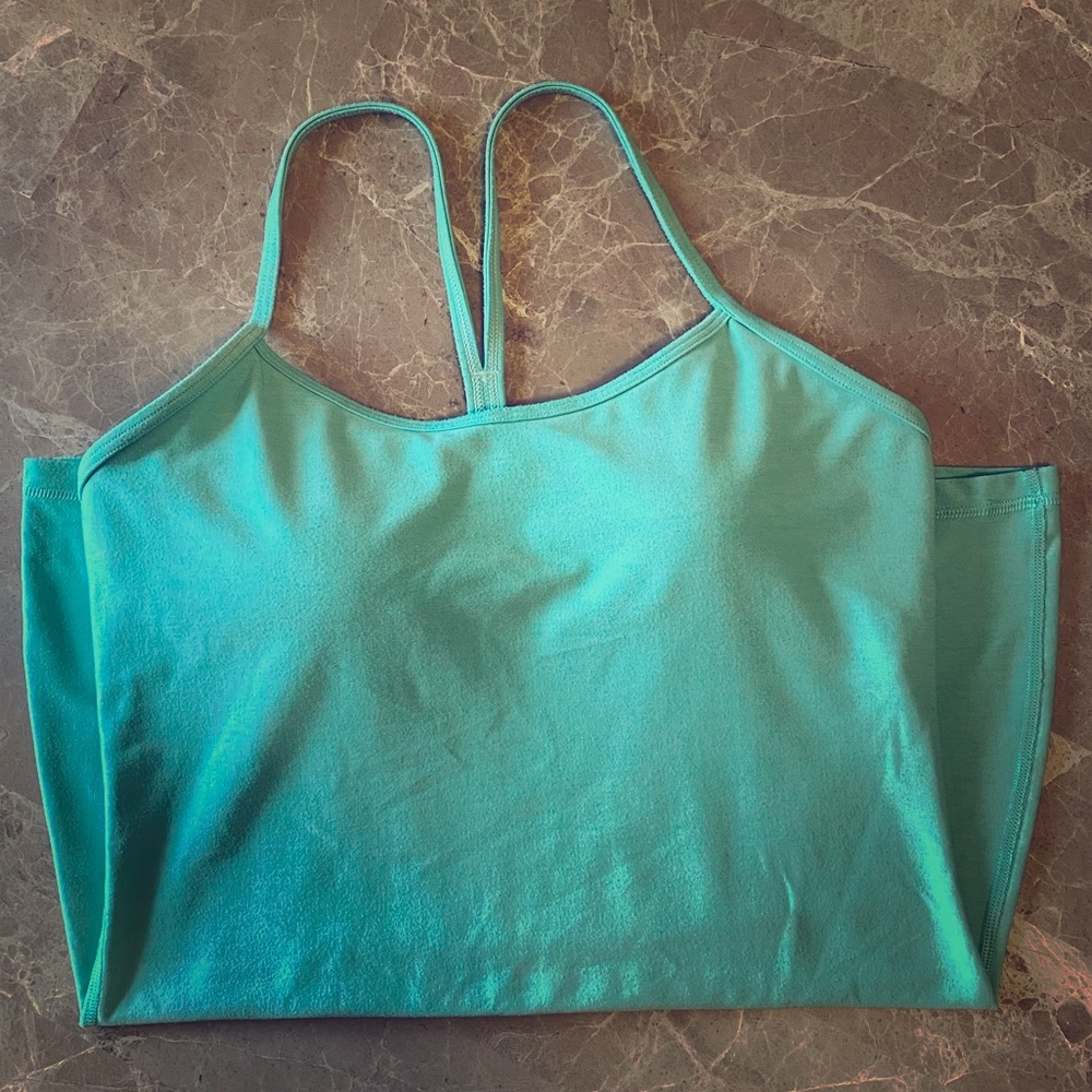 Great condition Lululemon bra tank